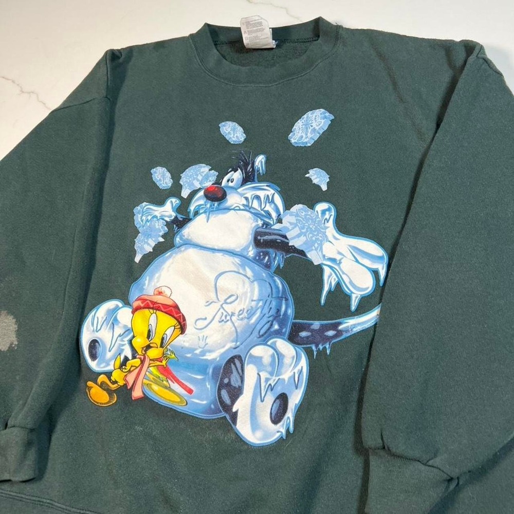 Vintage 90s looney tunes graphic crewneck sweatshirt